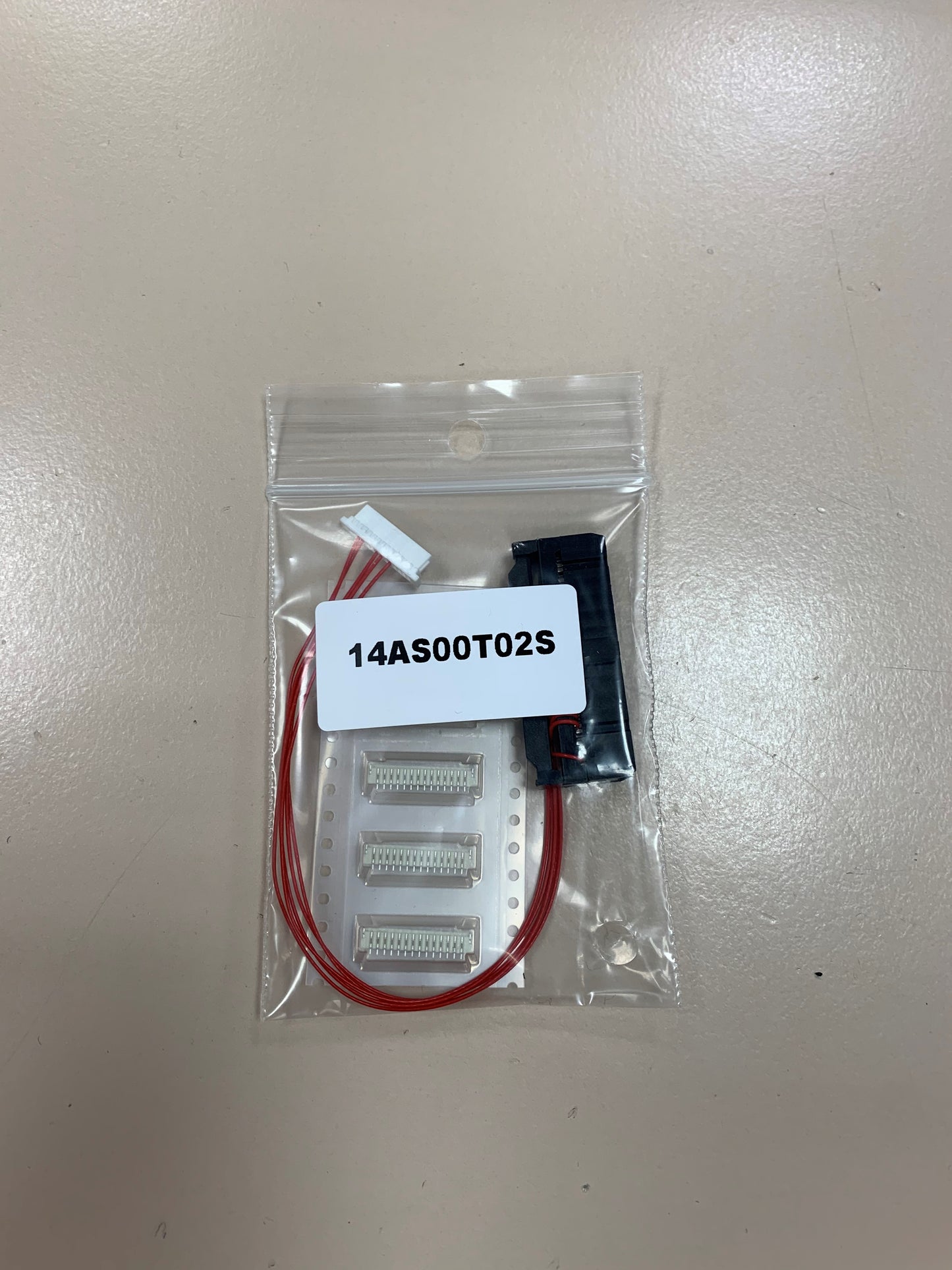 Adaptador para soldadura para TRW tractores ECU (Motorola MPC5xx) -14AS00T02S